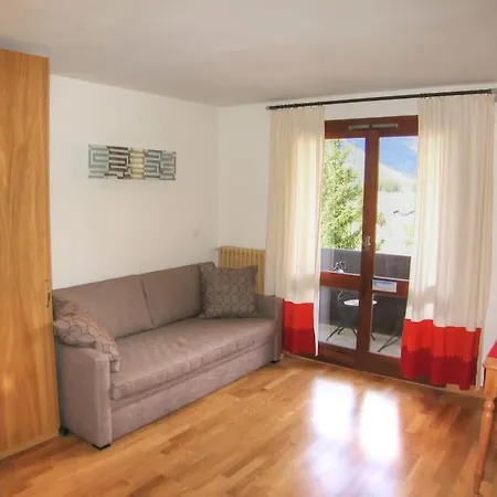 Daire Periades, Chamonix