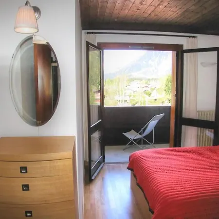Periades, Apartment *