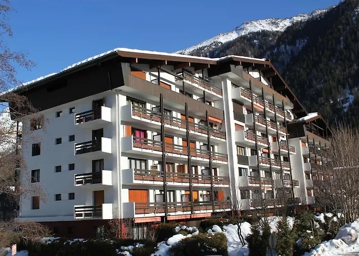 Periades, Apartment *